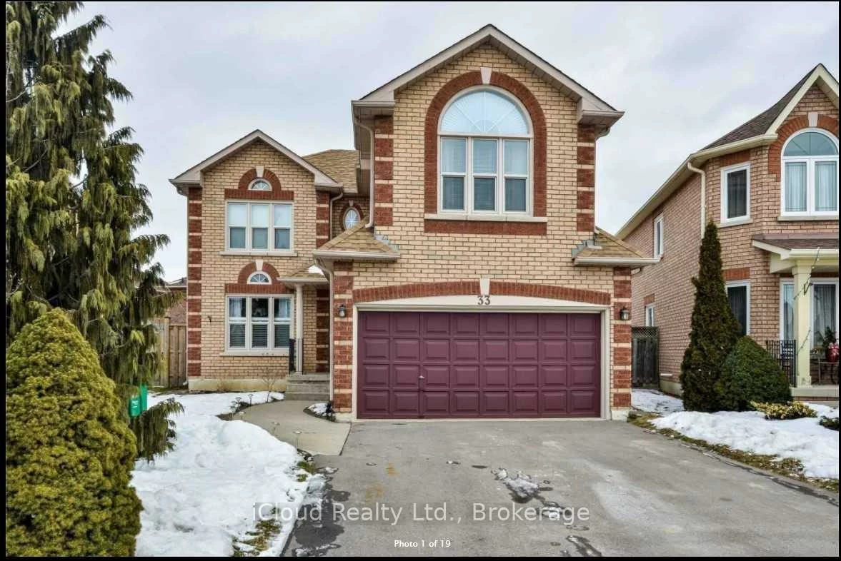 33, Fenflower ( Upper), Snelgrove, Brampton