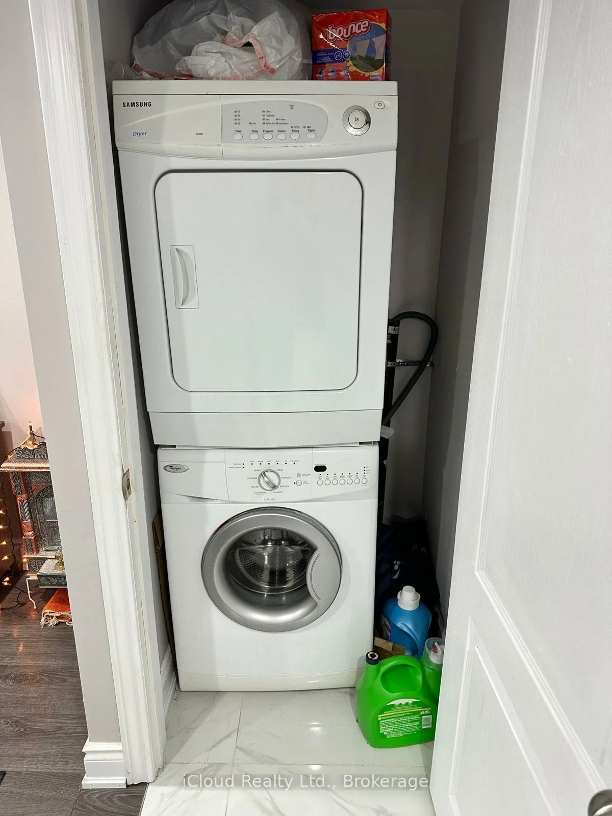 33, Fenflower ( Upper), Snelgrove, Brampton