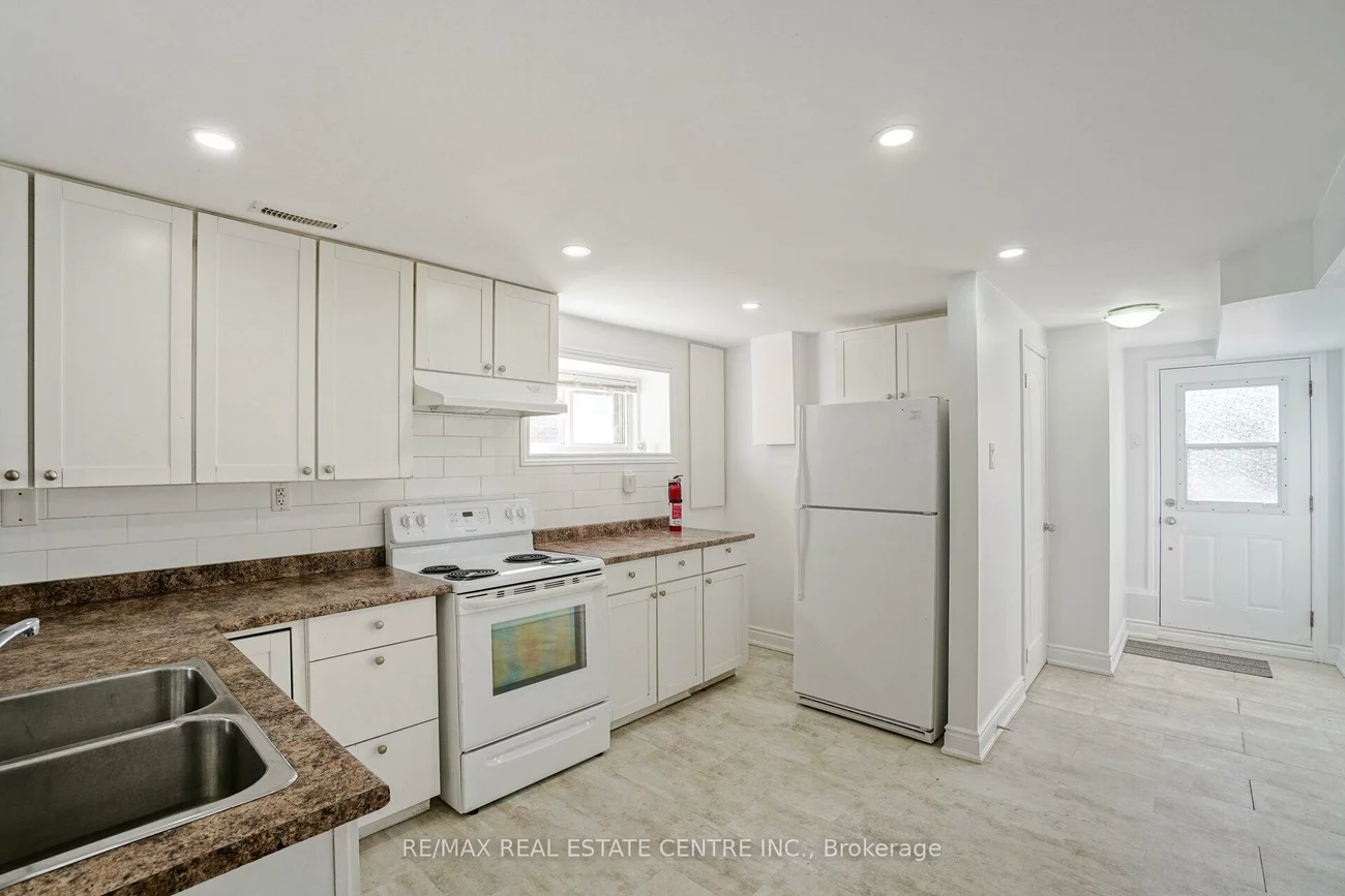 32, Mount pleasant, Heart Lake East, Brampton