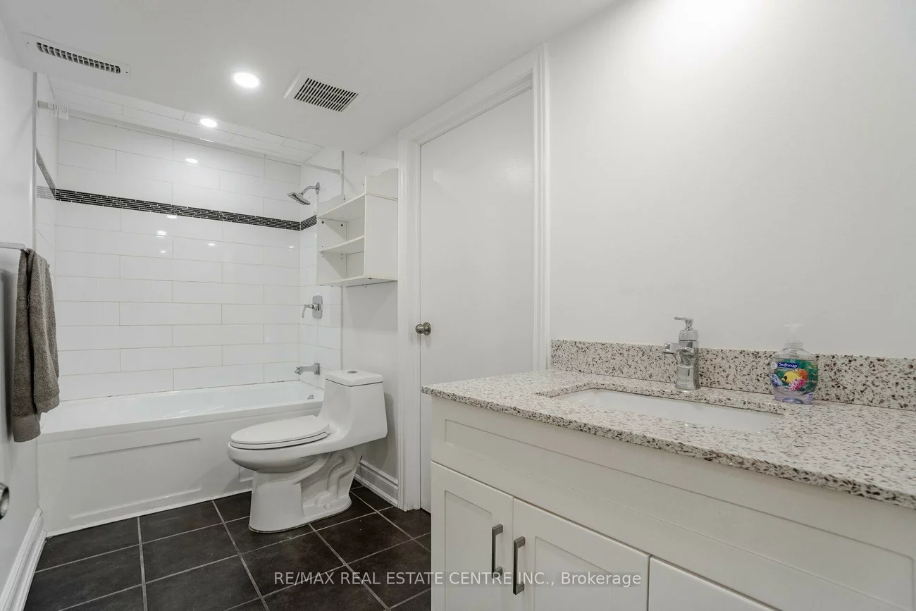 32, Mount pleasant, Heart Lake East, Brampton