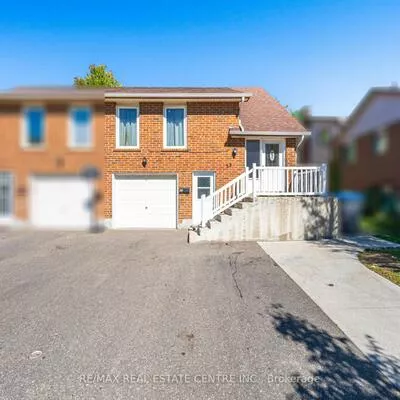32, Mount pleasant, Heart Lake East, Brampton