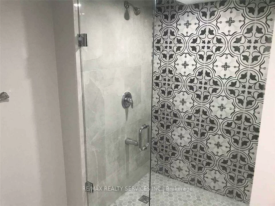 163, Cresthaven, Snelgrove, Brampton