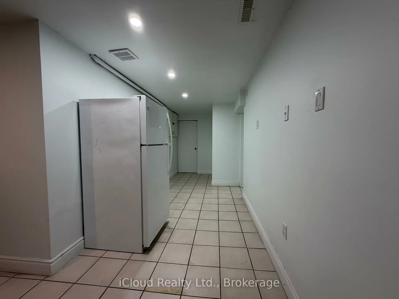 41, Manitou, Central Park, Brampton