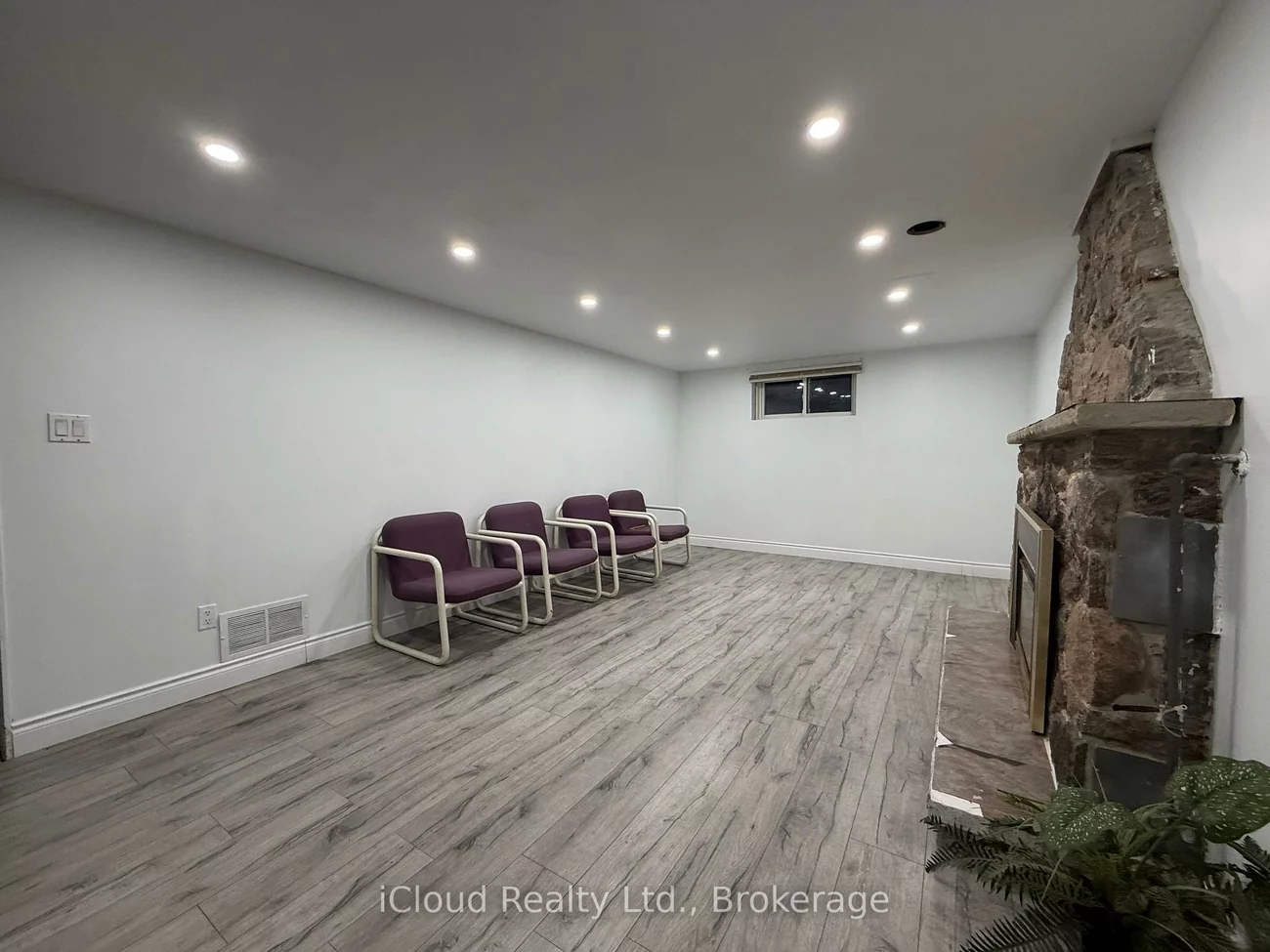 41, Manitou, Central Park, Brampton