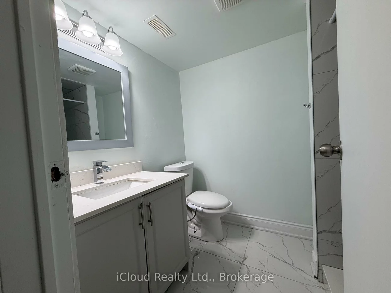 41, Manitou, Central Park, Brampton