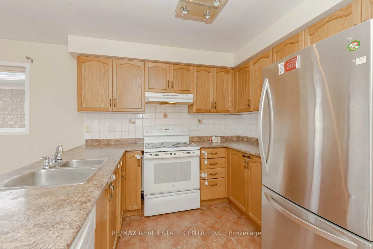 6, Porchlight, Fletcher's Creek Village, Brampton