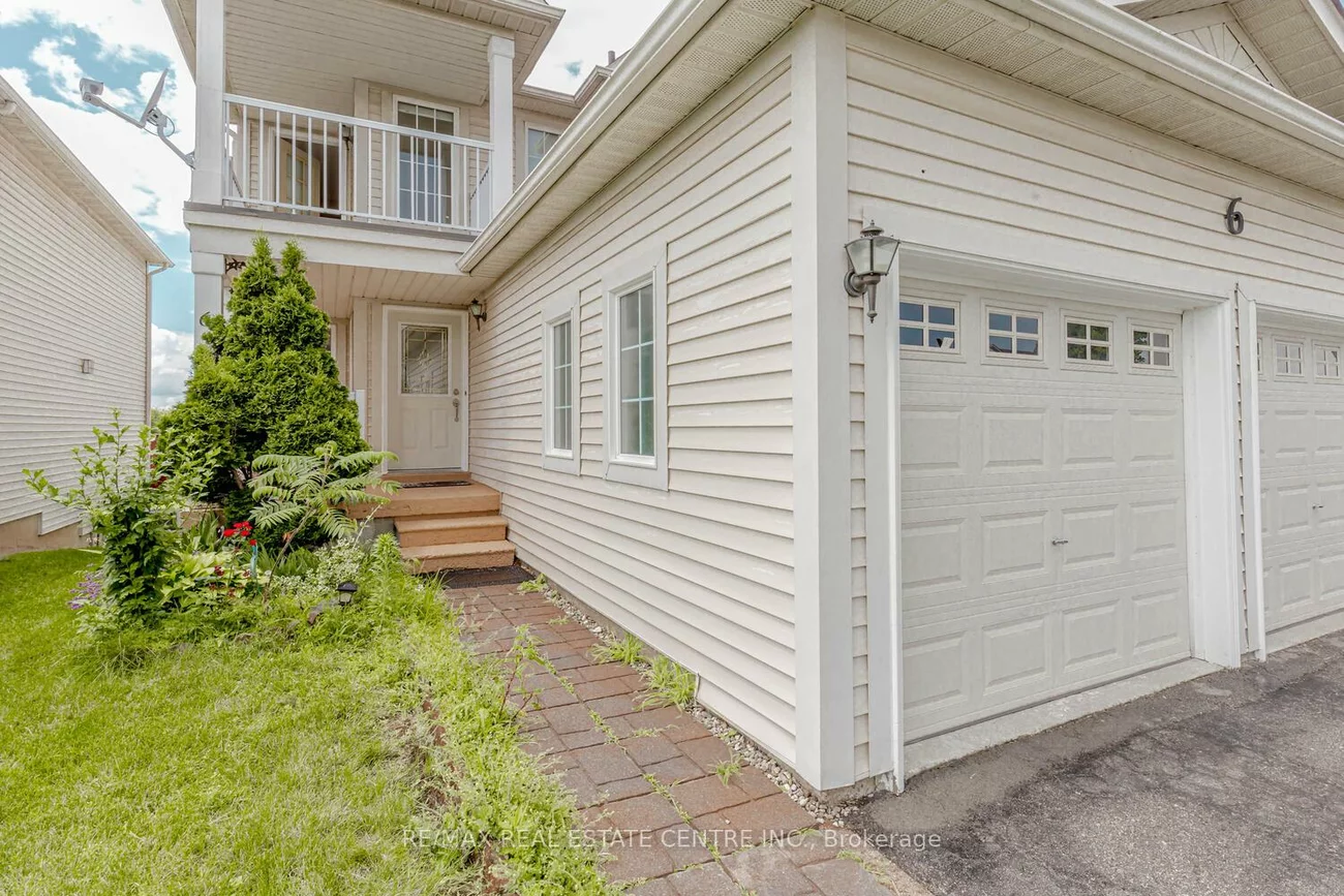 6, Porchlight, Fletcher's Creek Village, Brampton