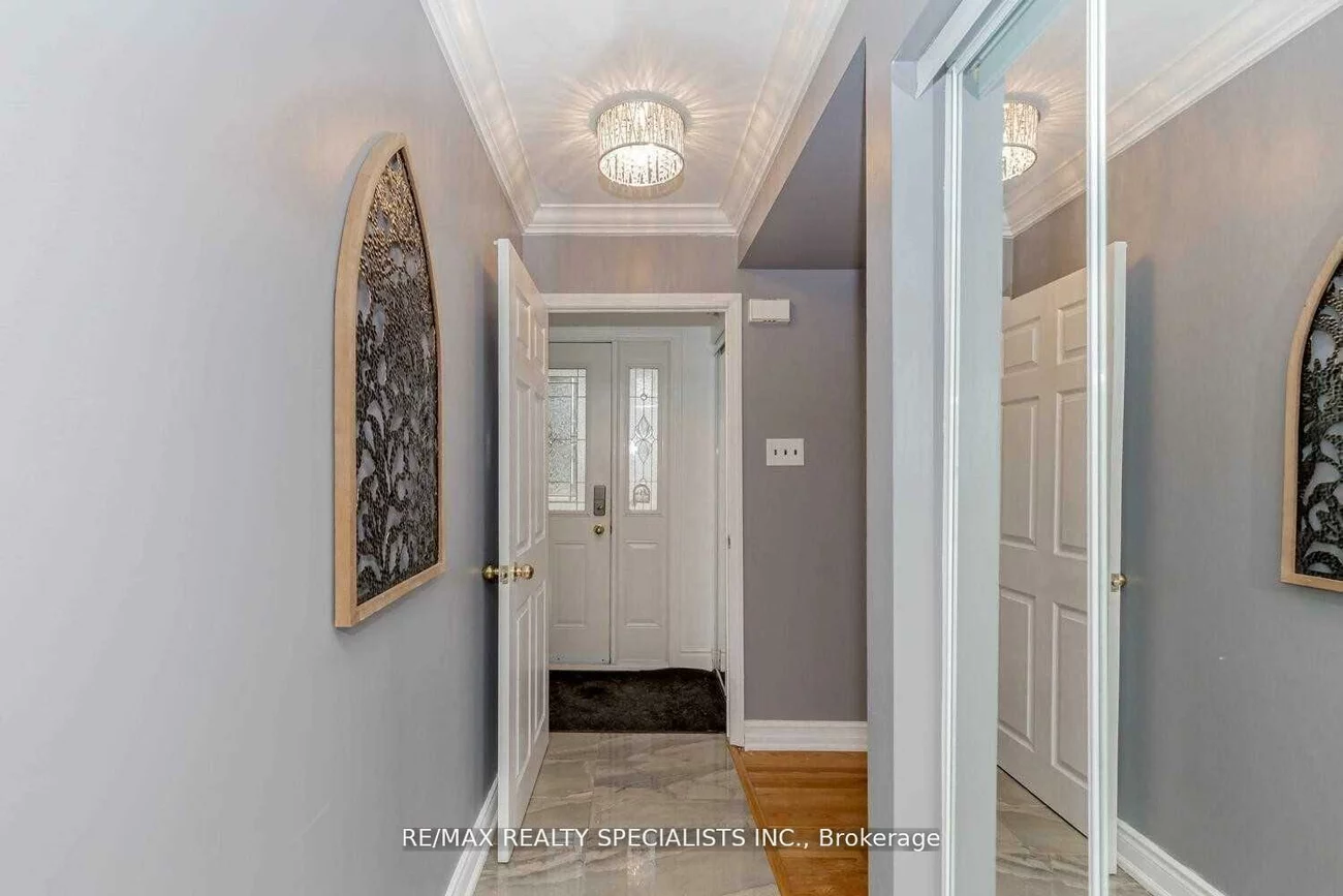 72, Dorchester(Upper), Southgate, Brampton