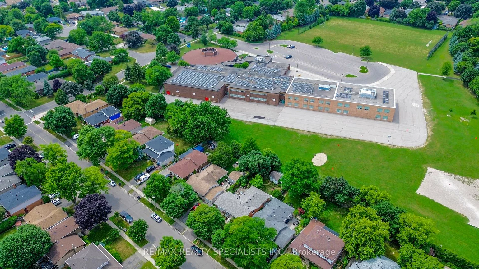 61, AMBLESIDE, Brampton South, Brampton