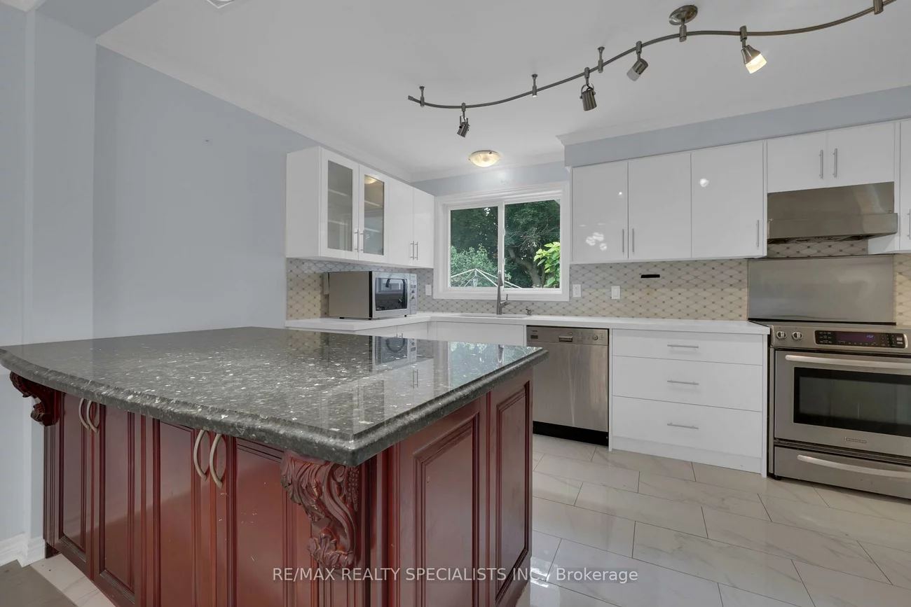 61, AMBLESIDE, Brampton South, Brampton