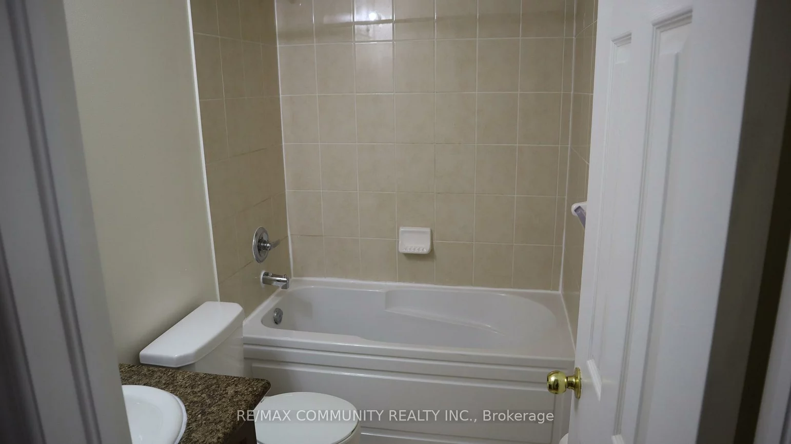 56, Delport, Bram East, Brampton