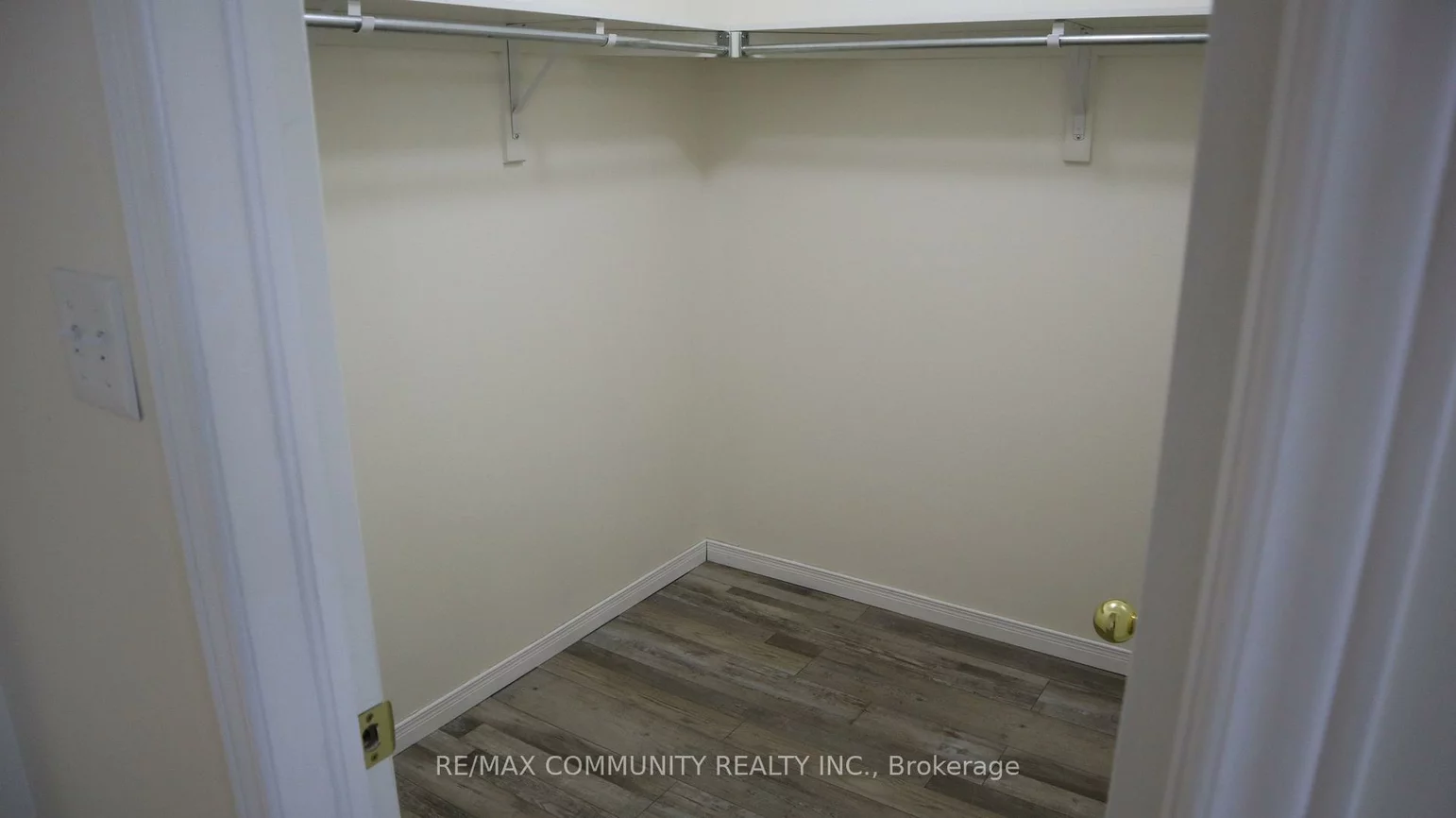 56, Delport, Bram East, Brampton