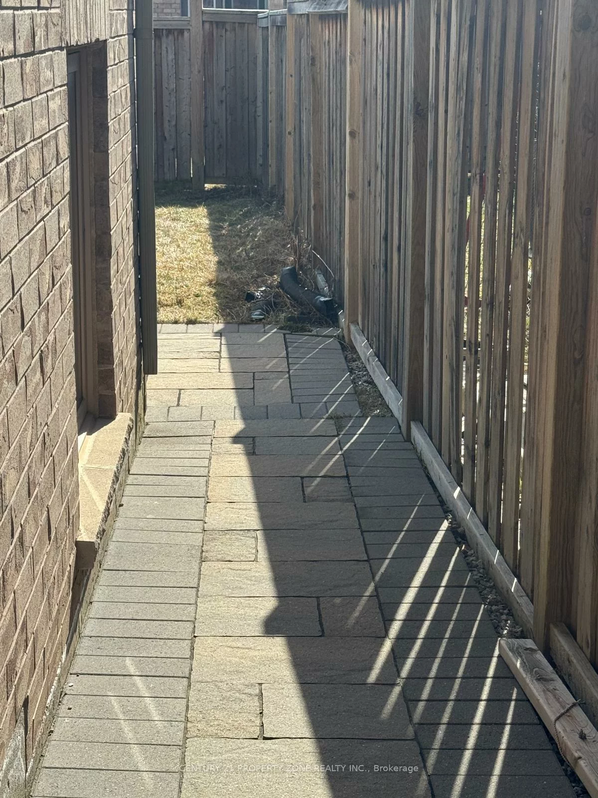 10, Fort Williams, Credit Valley, Brampton