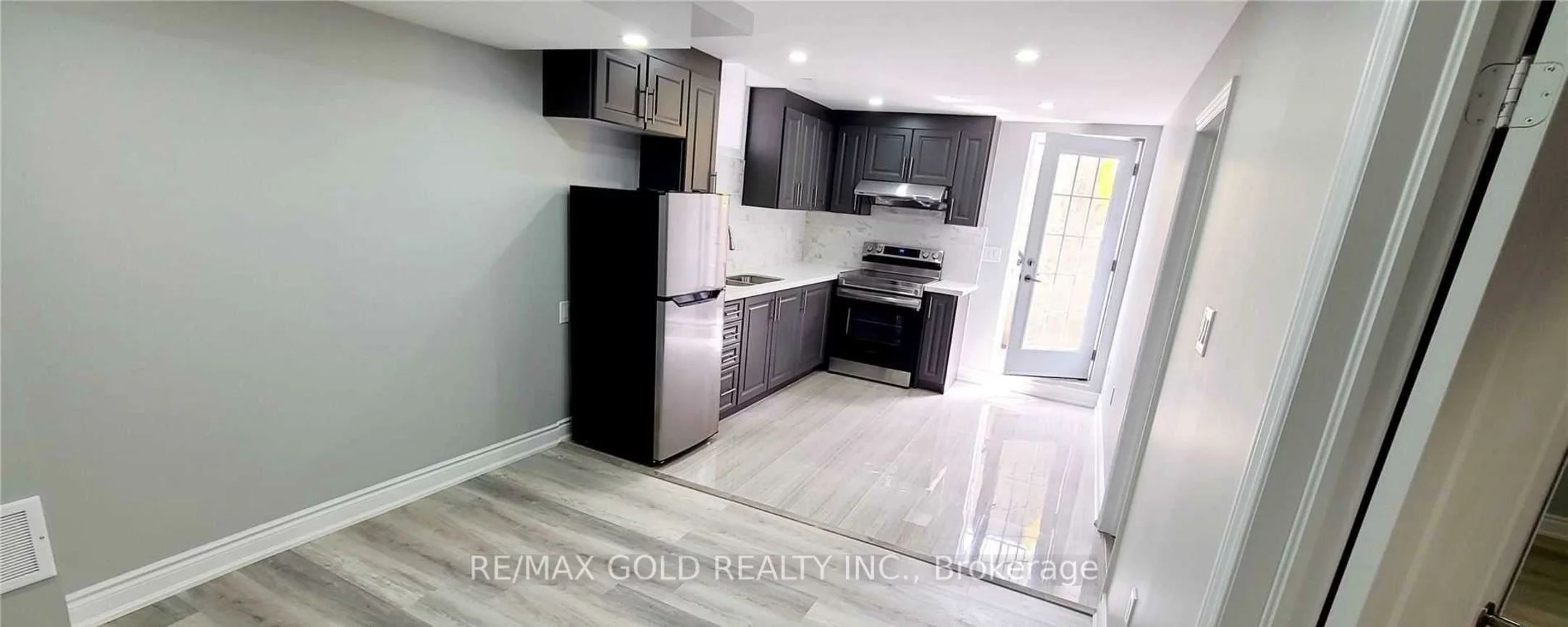 29, Sunny Glen, Northwest Sandalwood Parkway, Brampton