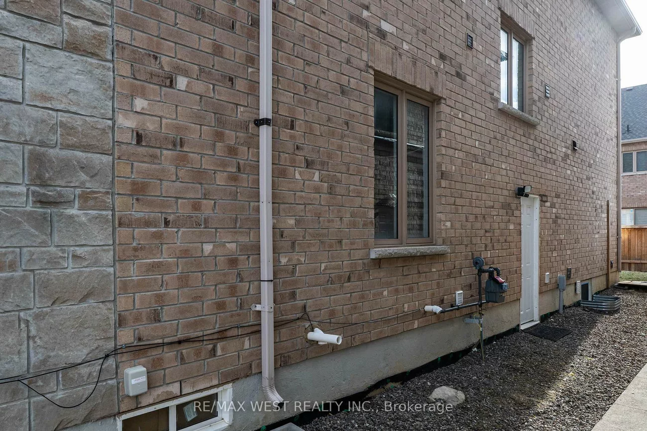 25, Faders, Northwest Brampton, Brampton