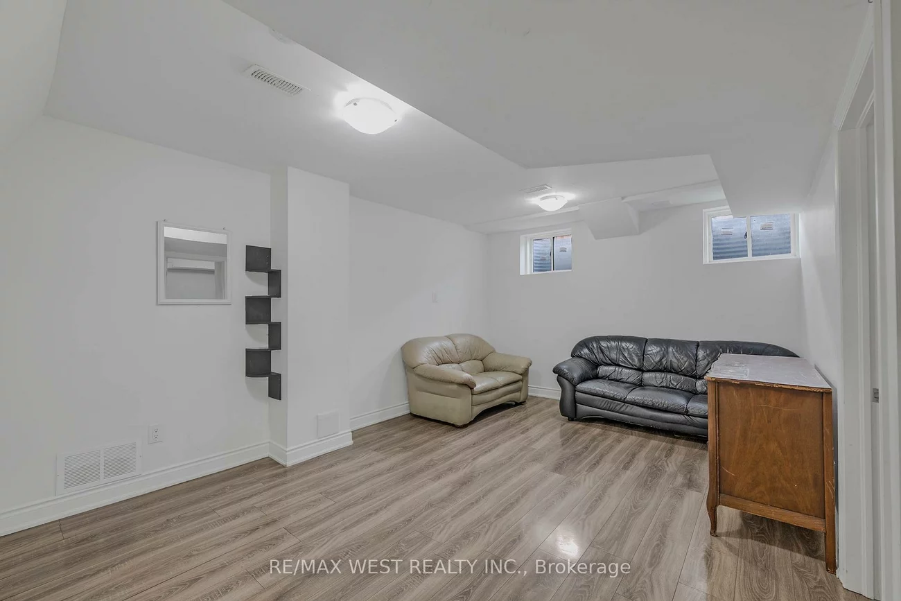 25, Faders, Northwest Brampton, Brampton