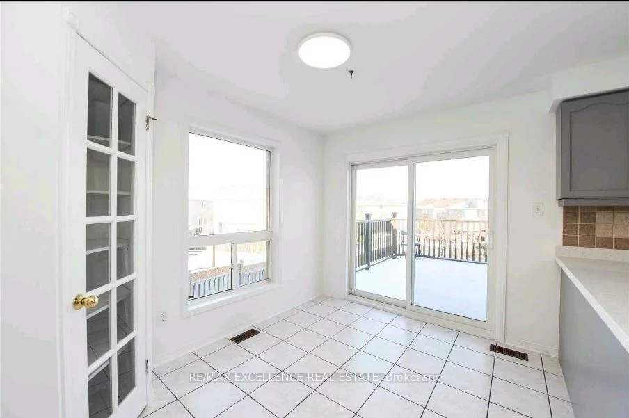 24, Hayloft, Fletcher's Creek Village, Brampton