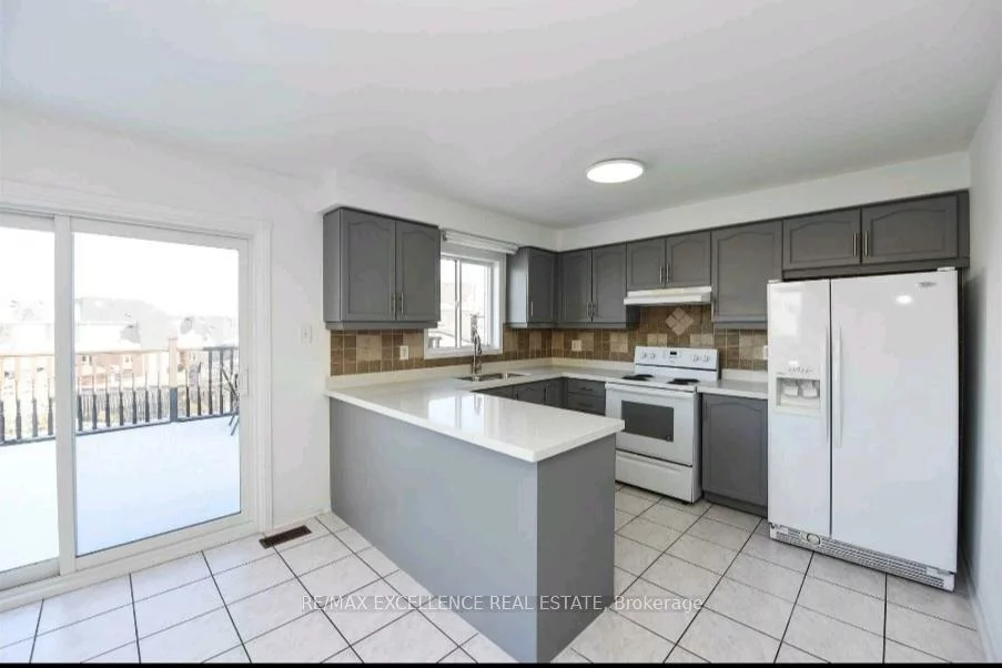 24, Hayloft, Fletcher's Creek Village, Brampton