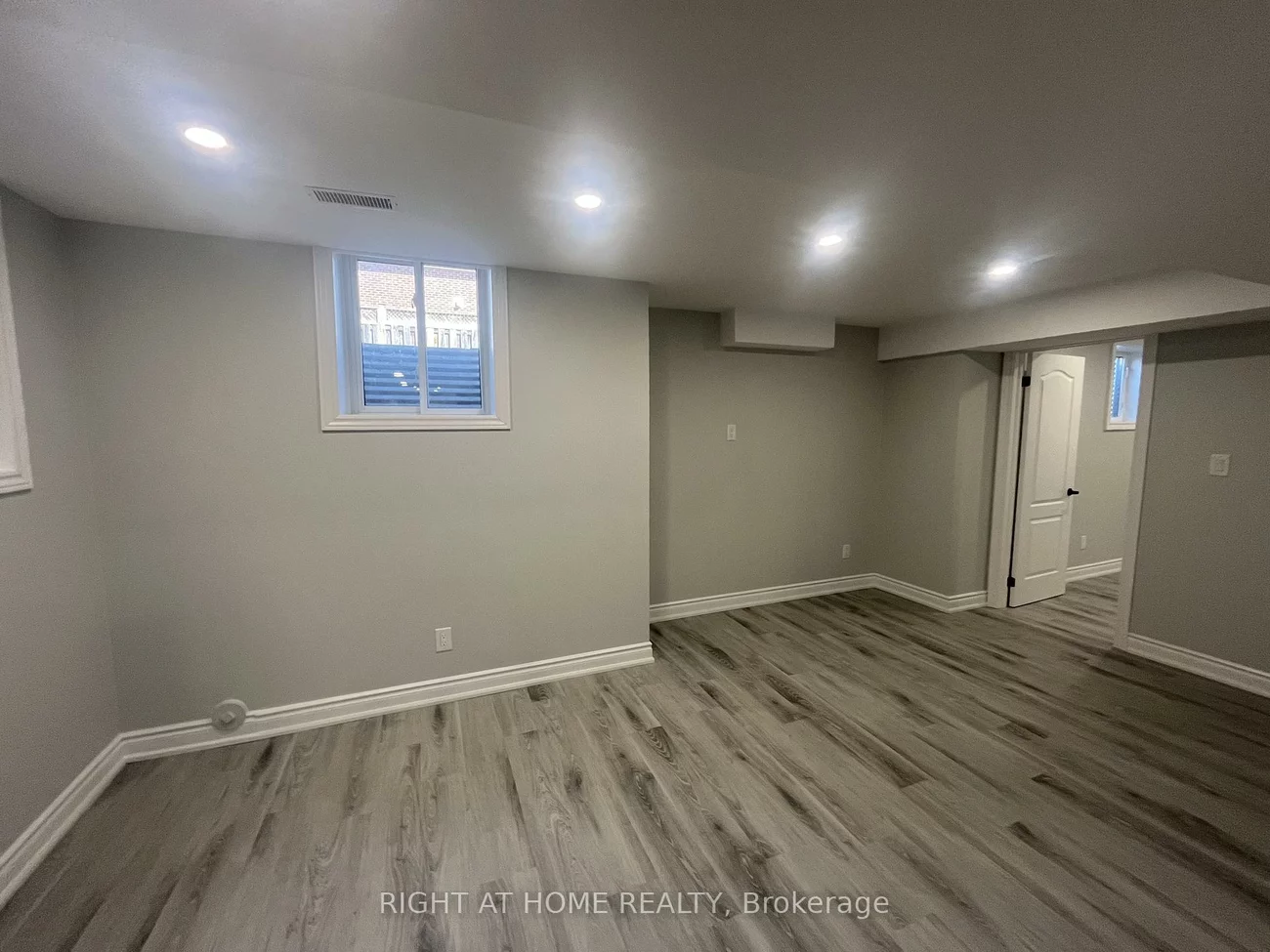 22, Amboise, Fletcher's Meadow, Brampton