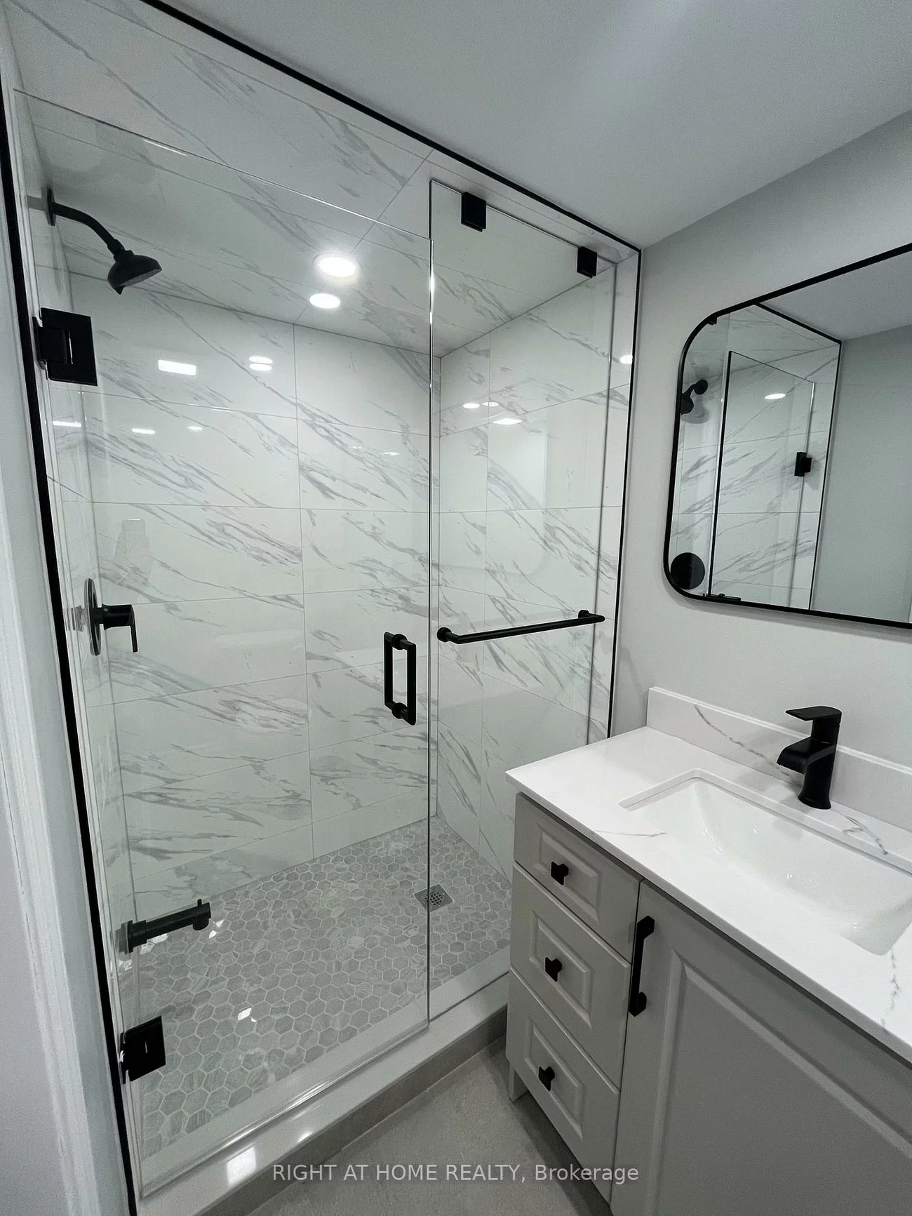 22, Amboise, Fletcher's Meadow, Brampton