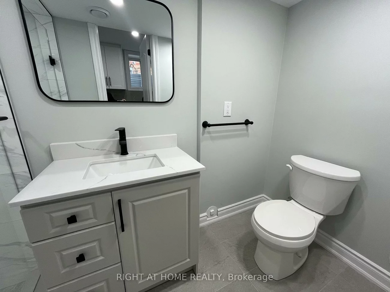 22, Amboise, Fletcher's Meadow, Brampton