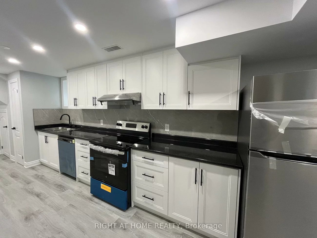 22, Amboise, Fletcher's Meadow, Brampton