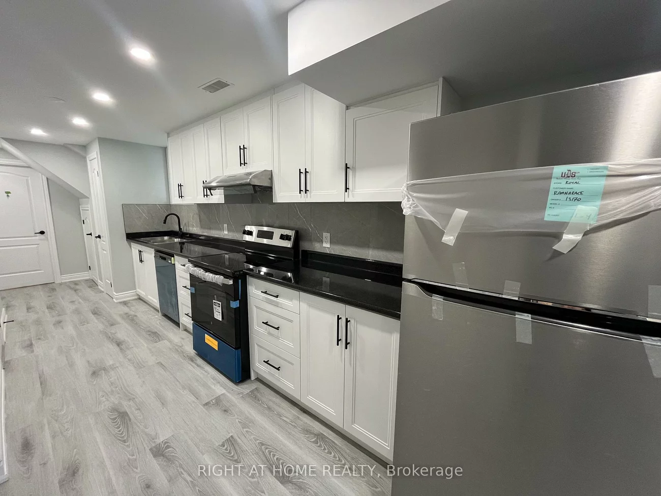 22, Amboise, Fletcher's Meadow, Brampton