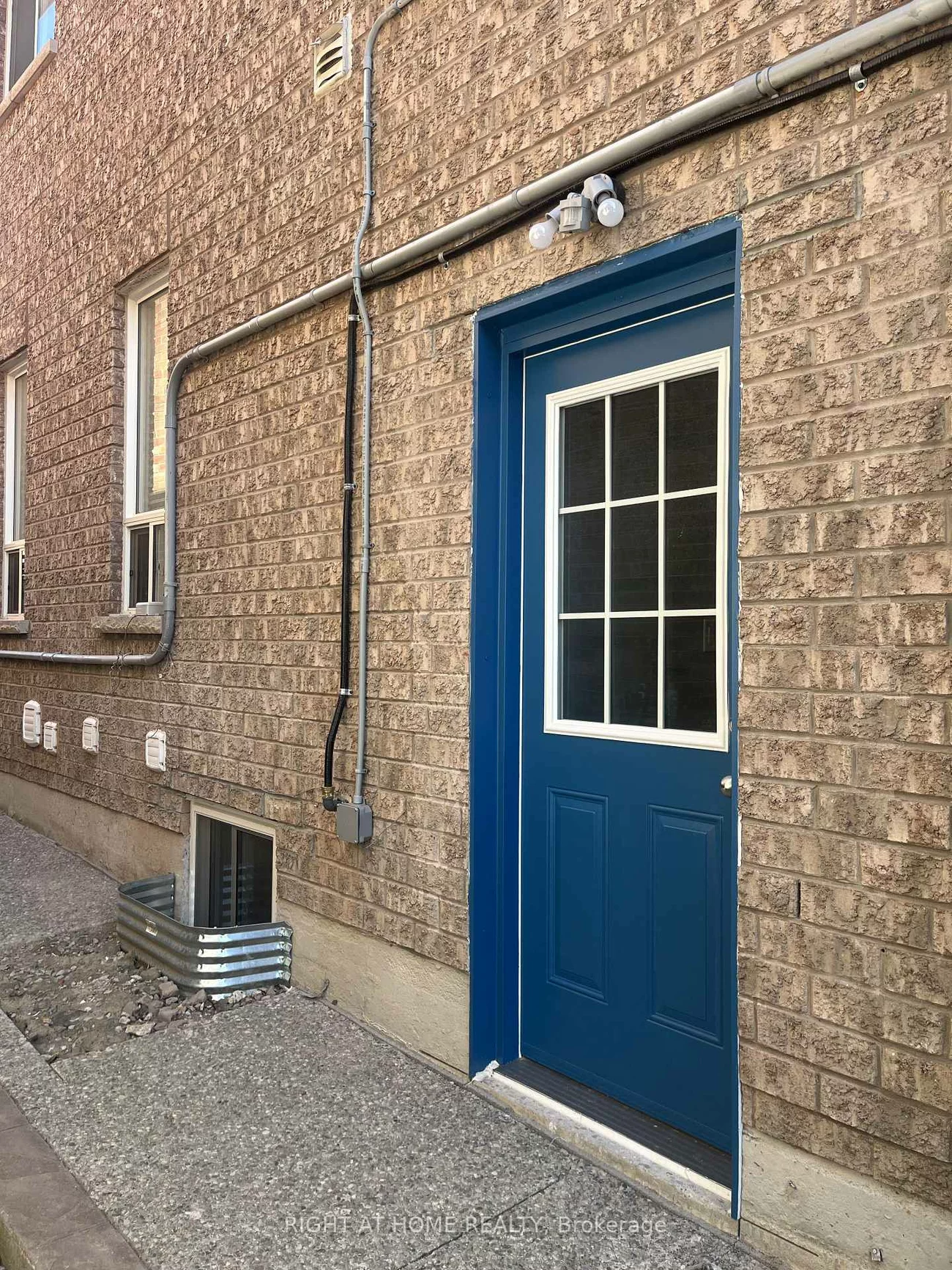 22, Amboise, Fletcher's Meadow, Brampton