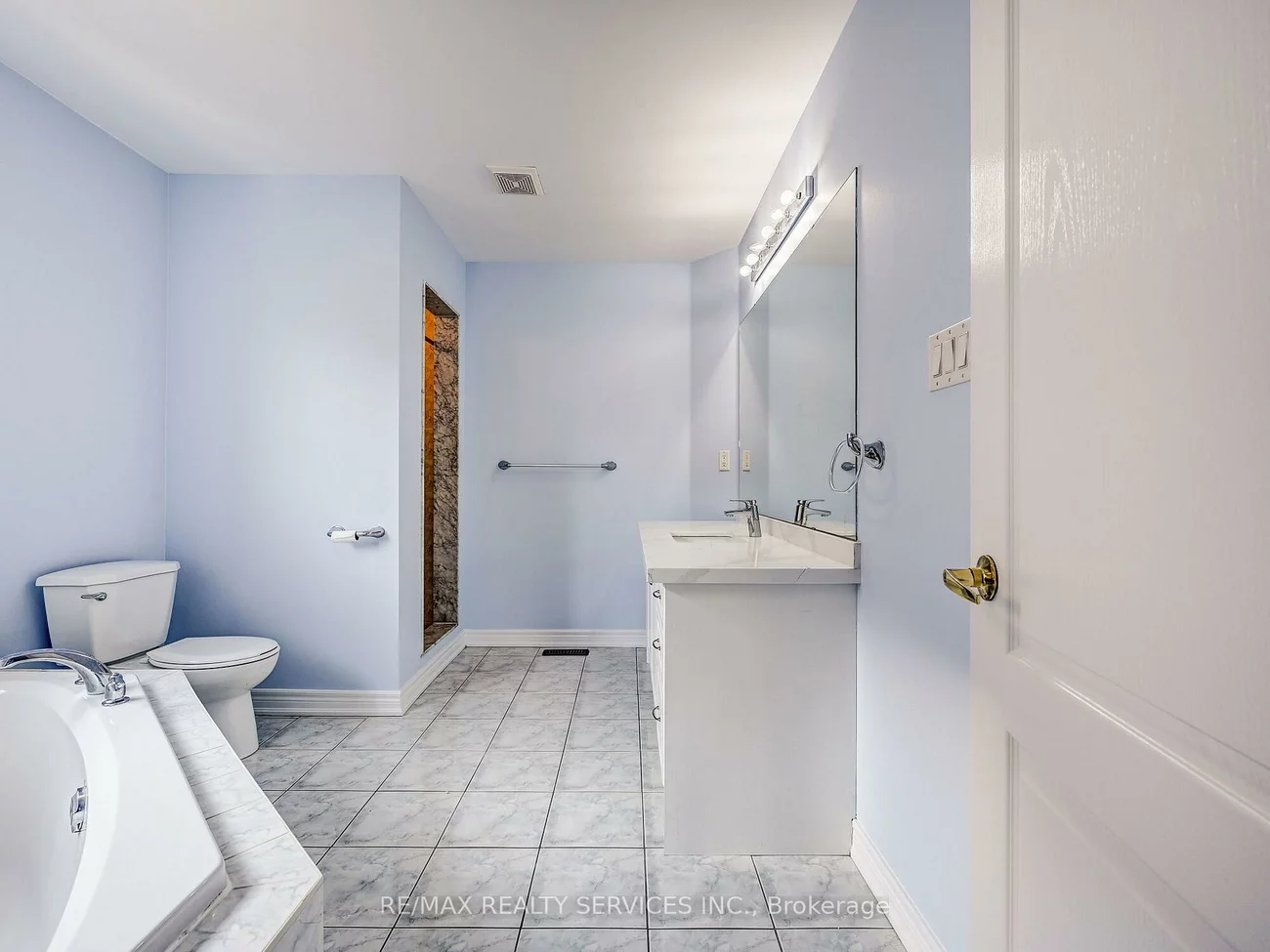 114, Rocky Point, Madoc, Brampton