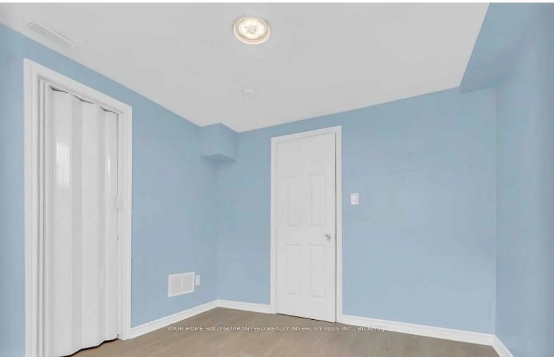 63, Clover Bloom, Sandringham-Wellington, Brampton