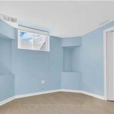 63, Clover Bloom, Sandringham-Wellington, Brampton