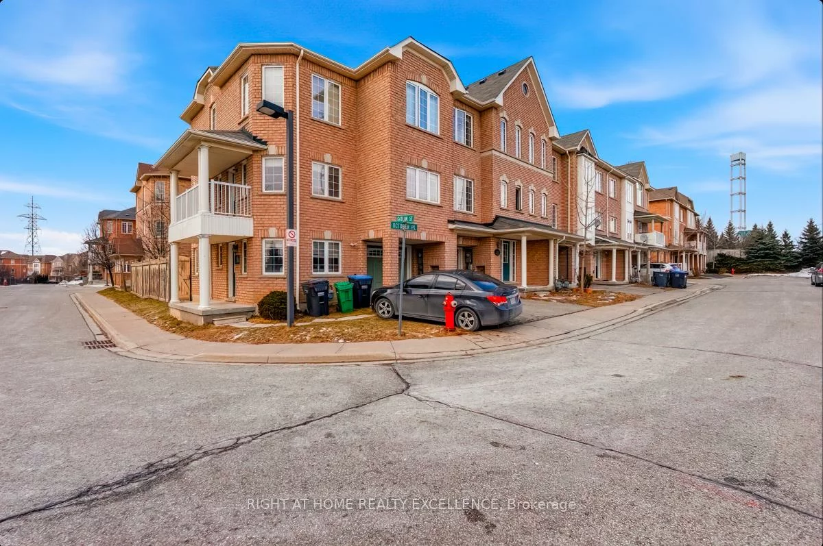 33, October, Bram West, Brampton