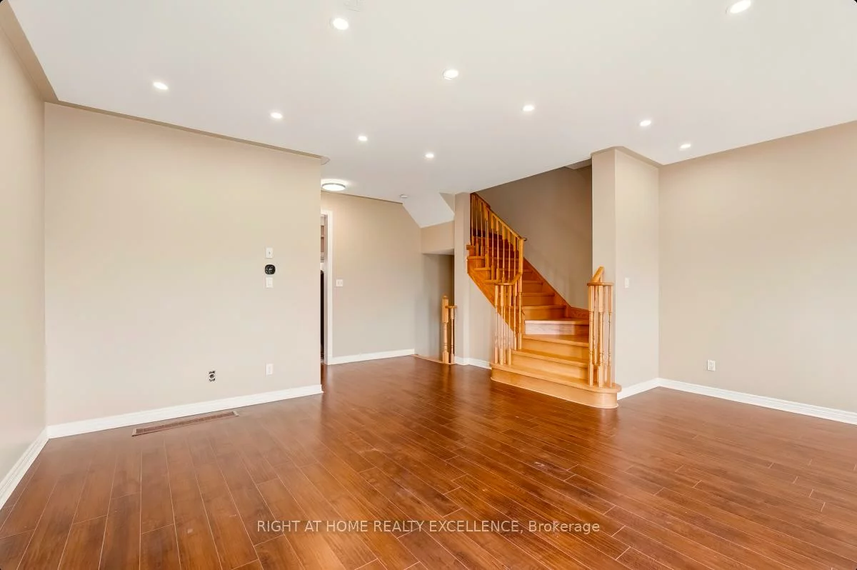 33, October, Bram West, Brampton