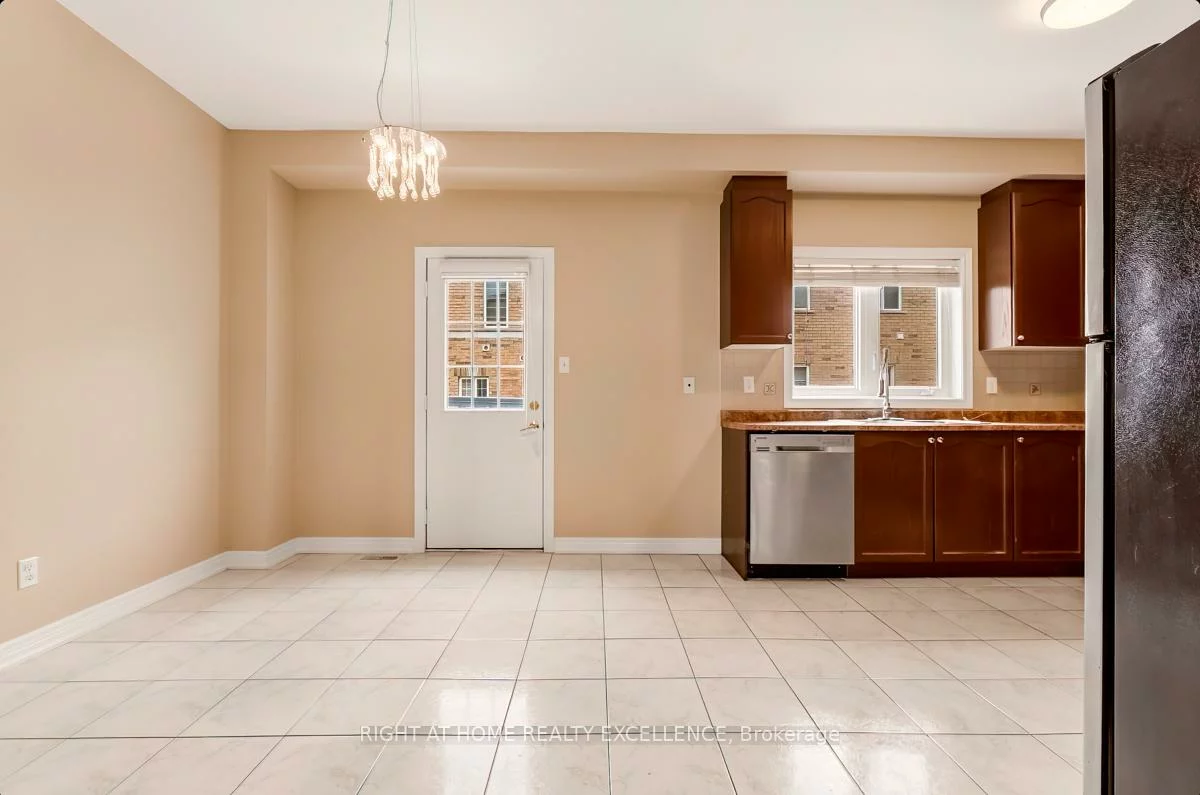 33, October, Bram West, Brampton