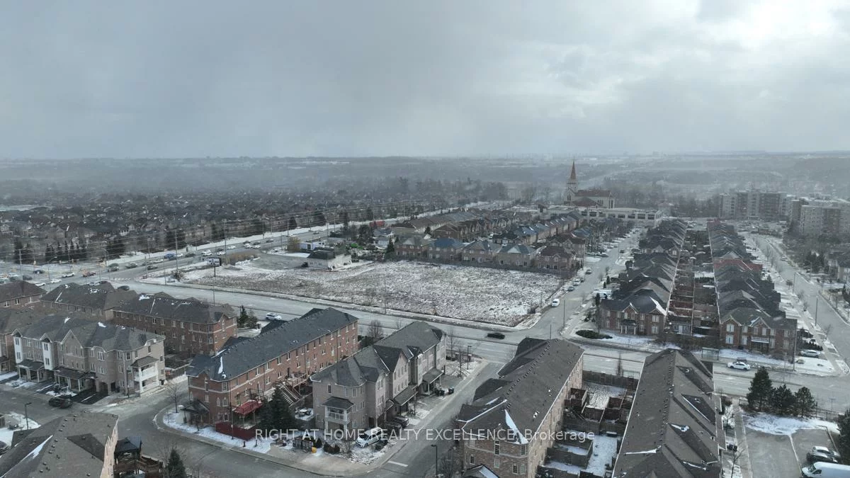 33, October, Bram West, Brampton