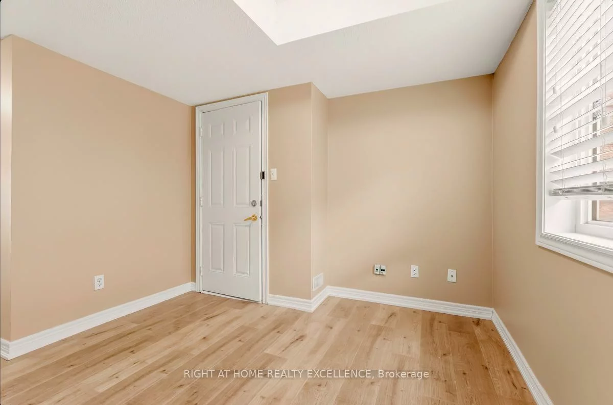 33, October, Bram West, Brampton