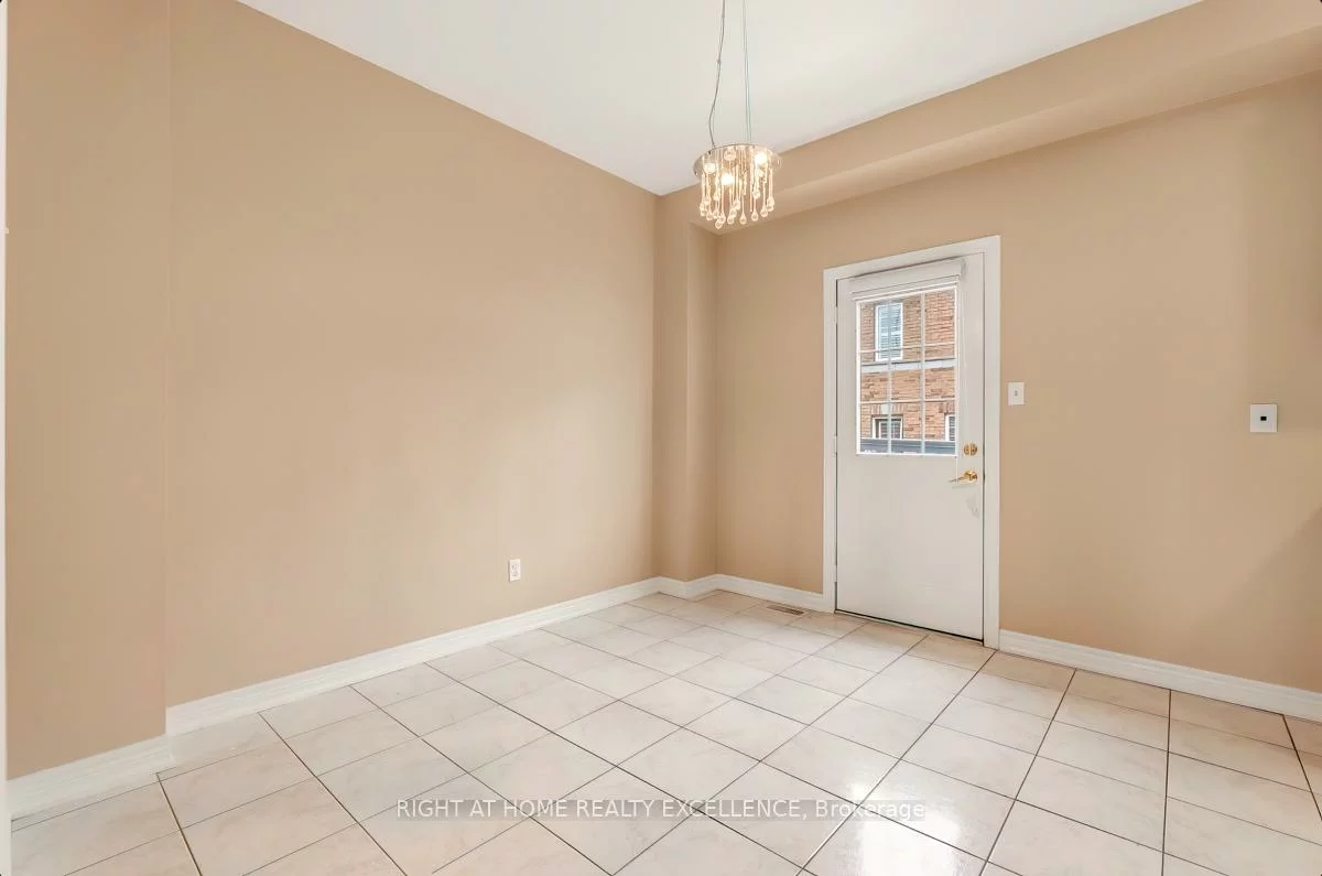 33, October, Bram West, Brampton