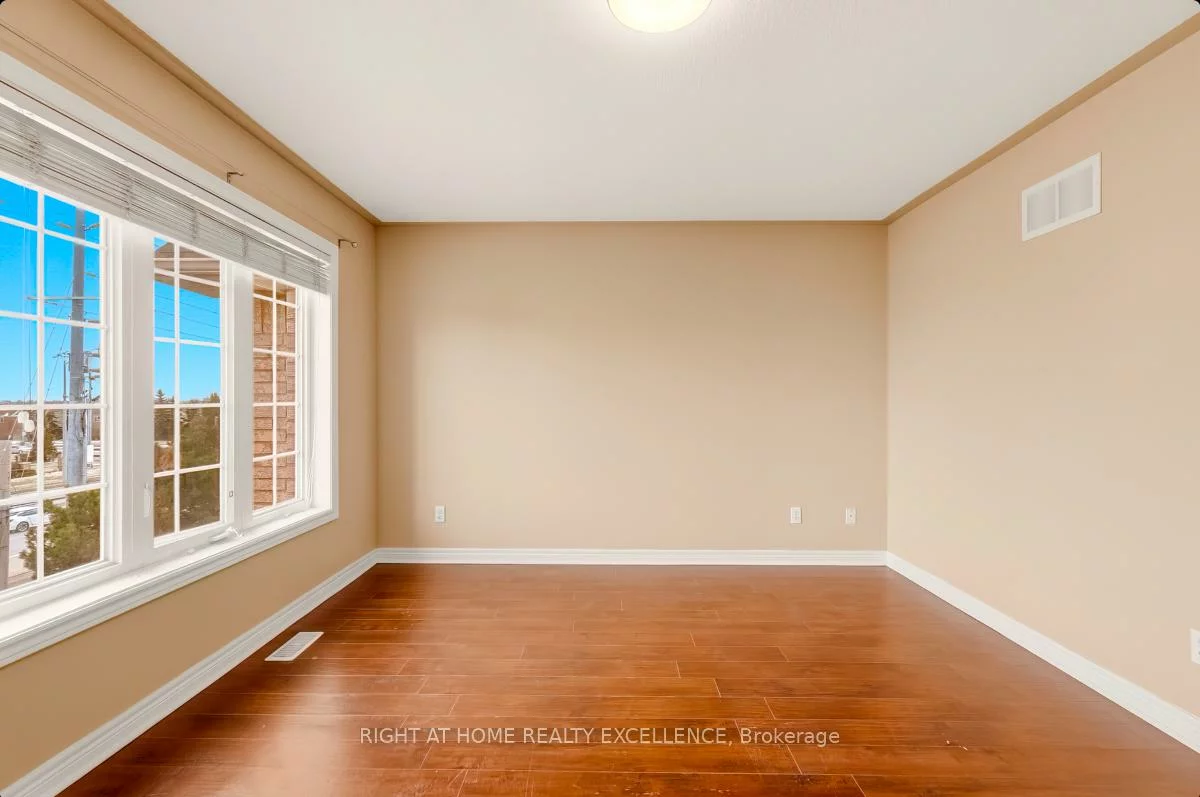 33, October, Bram West, Brampton