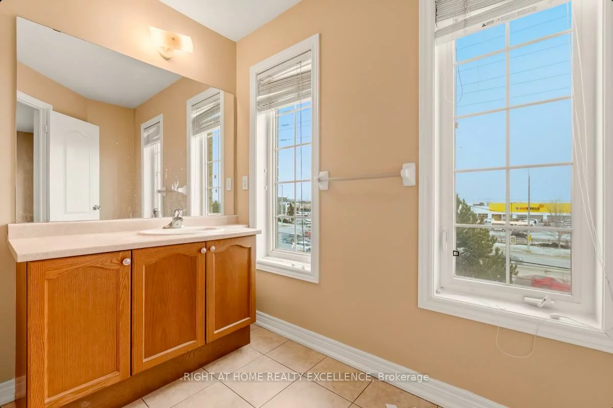 33, October, Bram West, Brampton