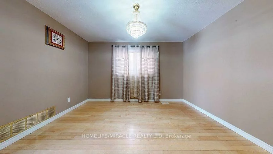 118, Wexford, Heart Lake West, Brampton