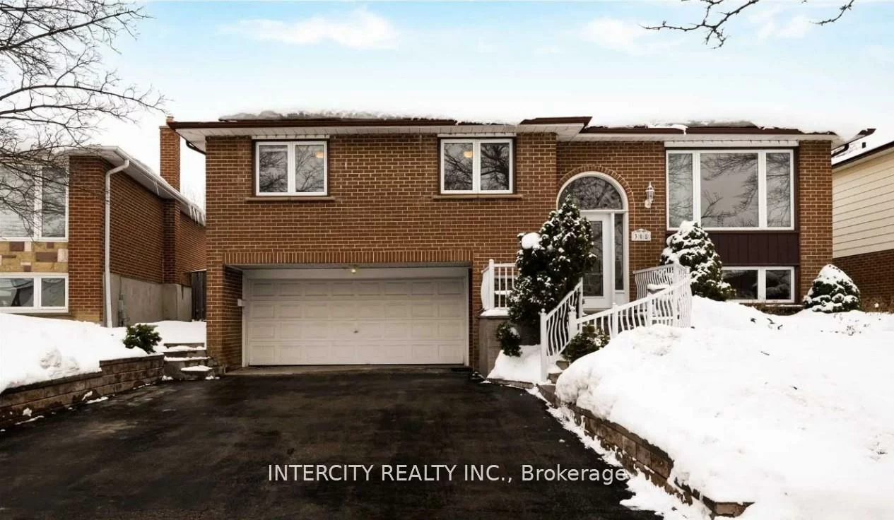 308, Centre, Brampton North, Brampton