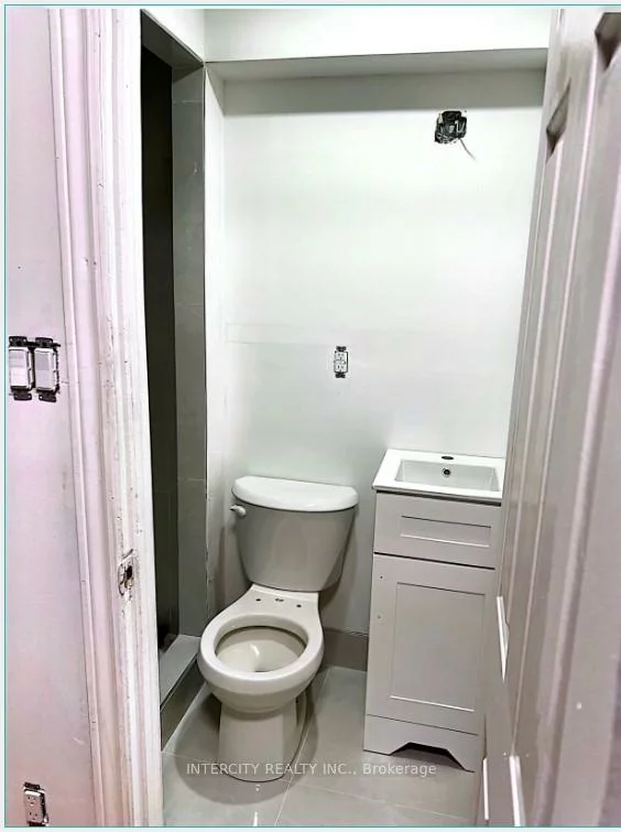 308, Centre, Brampton North, Brampton