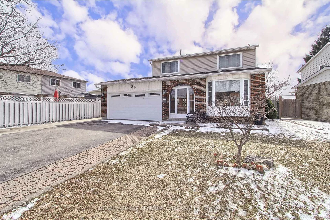 243, Centre, Brampton North, Brampton