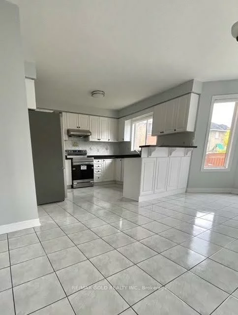 25, Giza, Sandringham-Wellington, Brampton