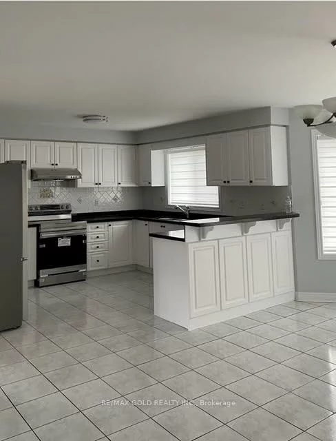 25, Giza, Sandringham-Wellington, Brampton