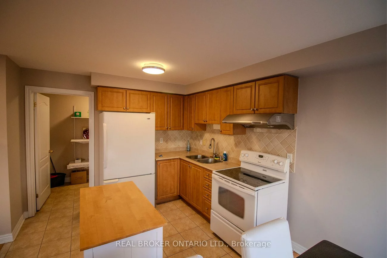 2, Sir Jacobs, Fletcher's Meadow, Brampton