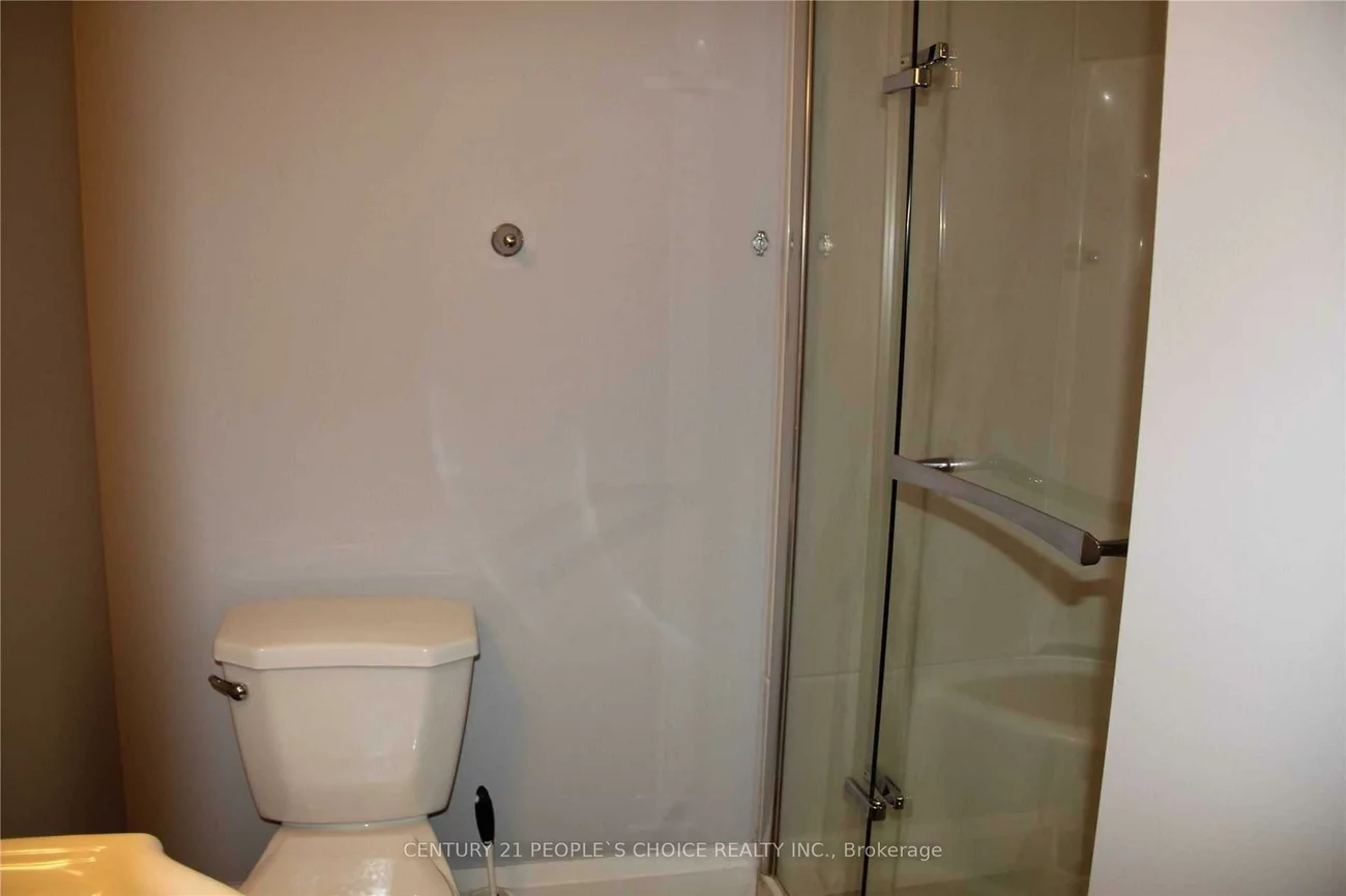 39, Meadowland, Brampton East, Brampton