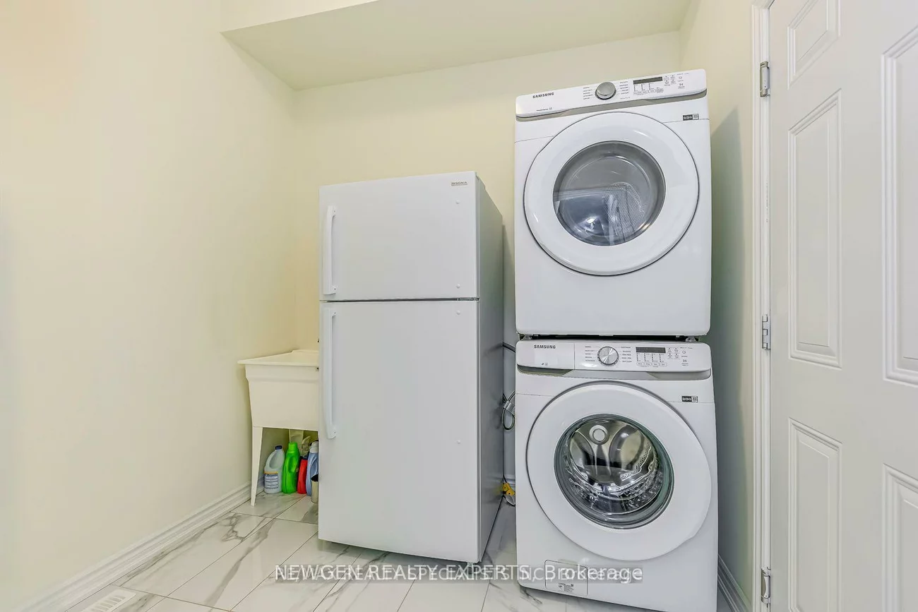 328, Valleyway, Credit Valley, Brampton