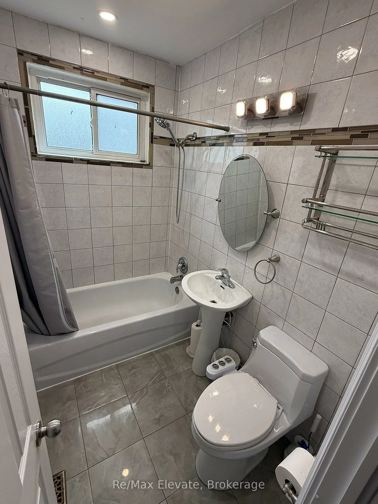 69, Epsom Downs, Southgate, Brampton