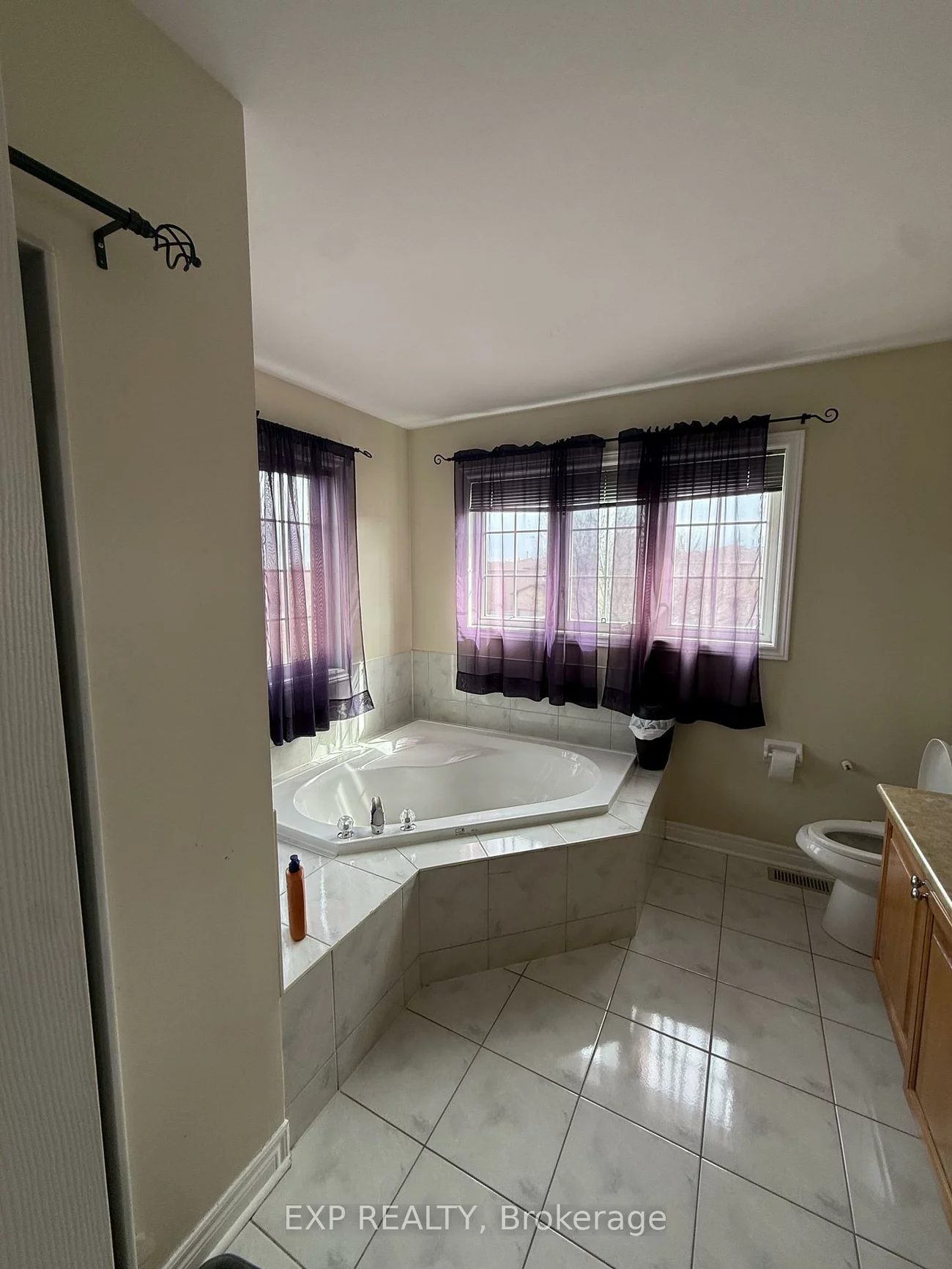 82, Castlehill, Northwood Park, Brampton